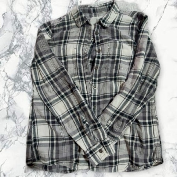 Wind river plaid long sleeve shirt from marks work warehouse. - Picture 2 of 4